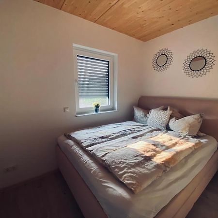 Zimmer M. Eigenem Bad Und Badewanne Direkt Am Wald Amöneburg المظهر الخارجي الصورة